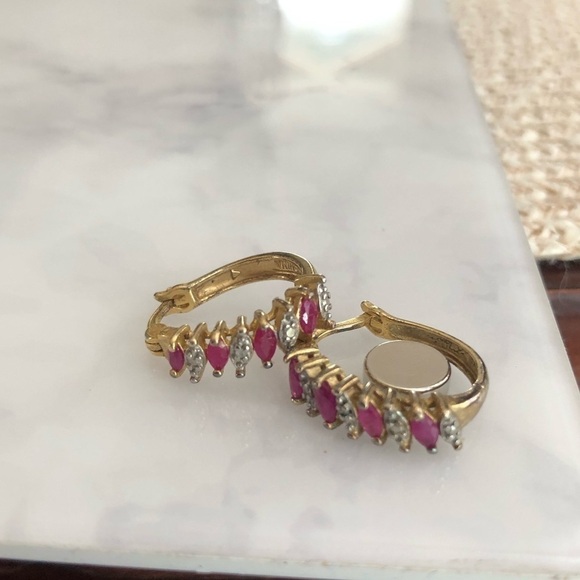 Stamped R 925 China Hoop Earrings - Picture 2 of 8